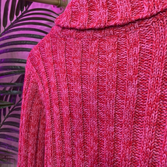 AEROPOSTALE - PINK AND RED KNIT TURTLE NECK SWEATER - Picture 4 of 8